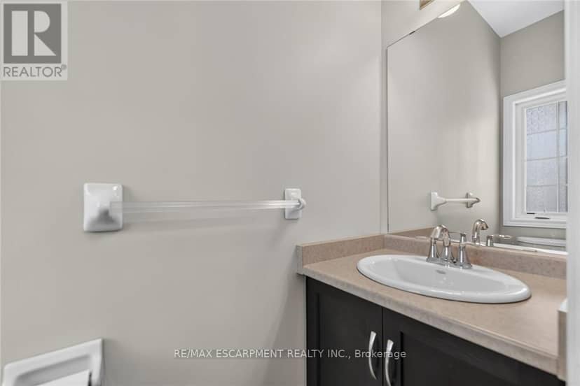 22 - 8 Lakelawn Road — photo 27 of 40