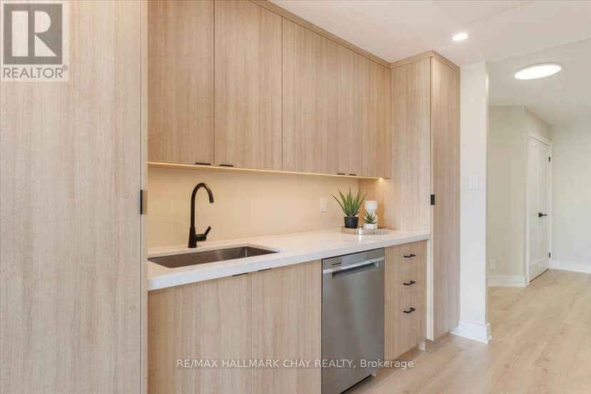 1402 - 65 Ellen Street — photo 8 of 40