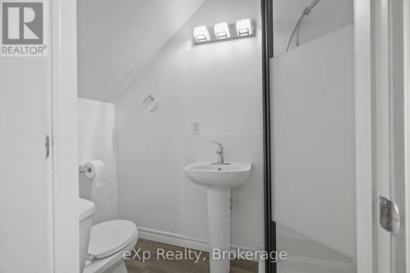 44 Schade Street — photo 35 of 40