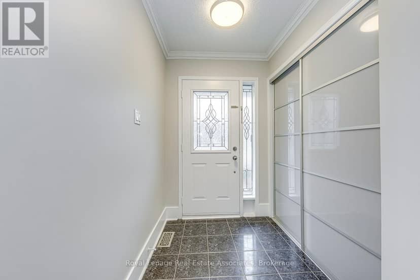 6978 Lisanne Court, Mississauga, photo 5