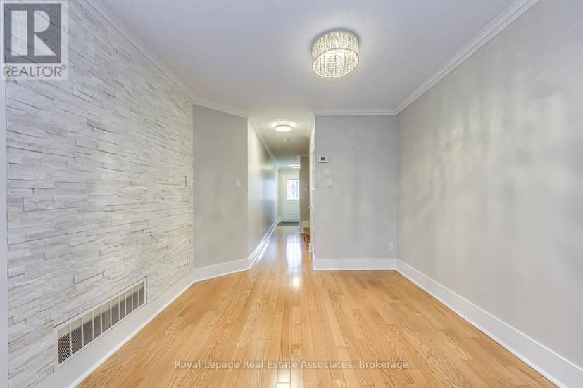 6978 Lisanne Court, Mississauga, photo 8
