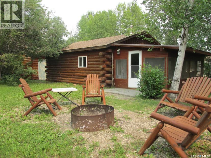 6 Scot's Landing - log cabin near Nipawin, Torch River Rm No. 488, photo 7
