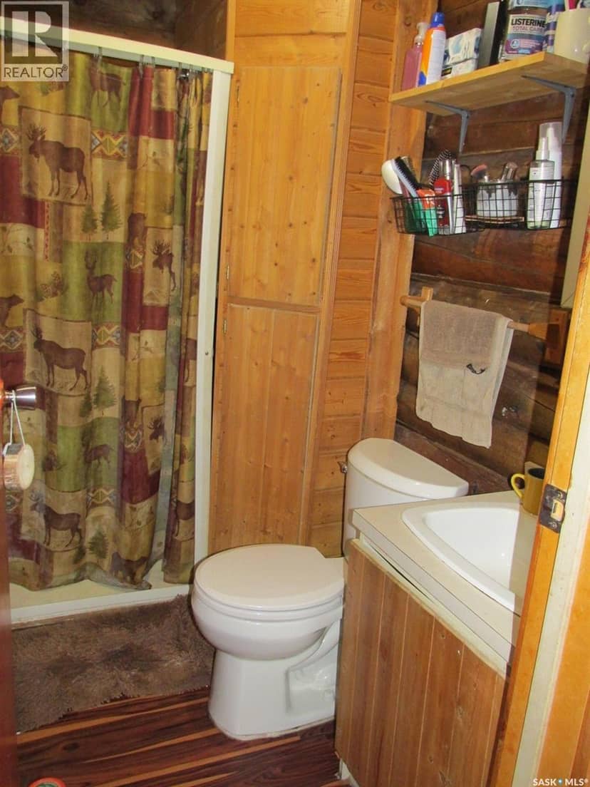 6 Scot's Landing - log cabin near Nipawin — photo 22 of 28