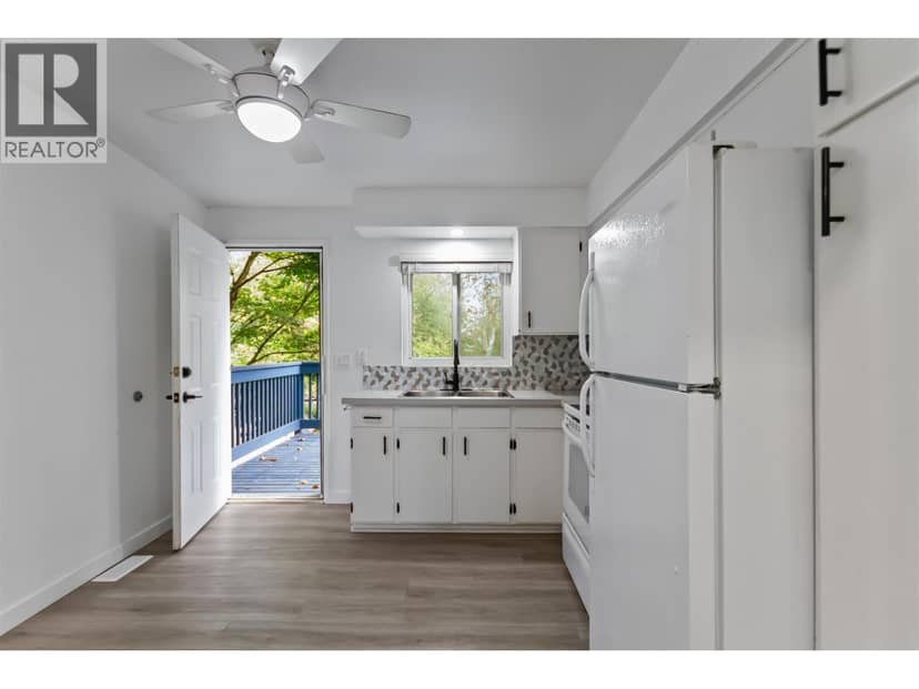 3652 3654 ST. THOMAS STREET, Port Coquitlam, photo 3