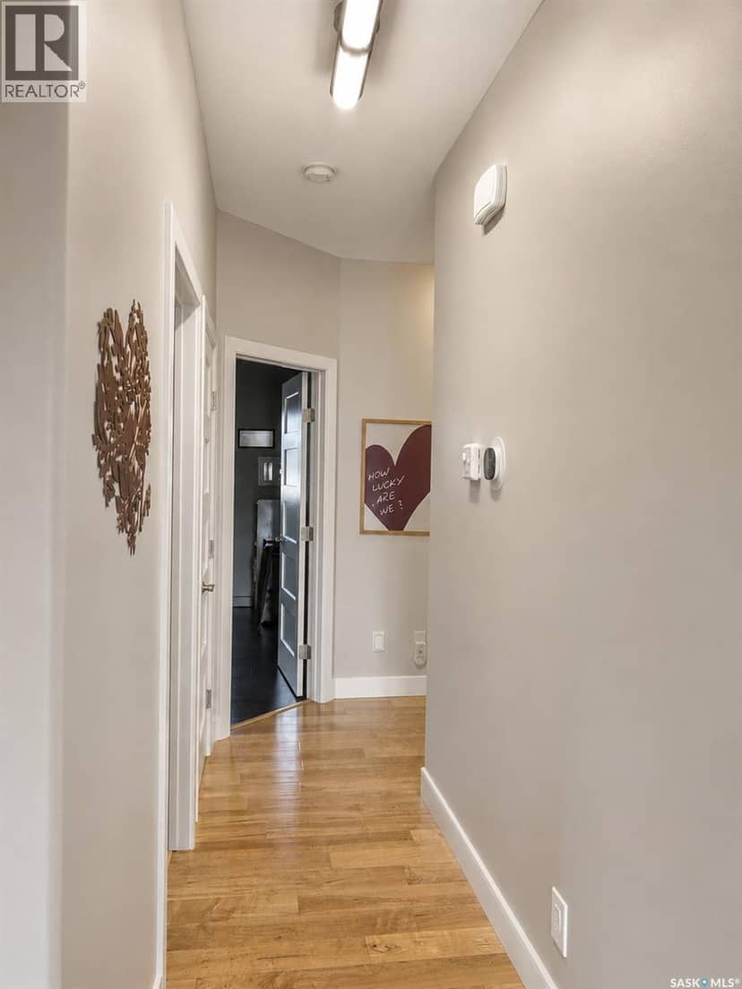 1 Glen Howard WAY — photo 24 of 40