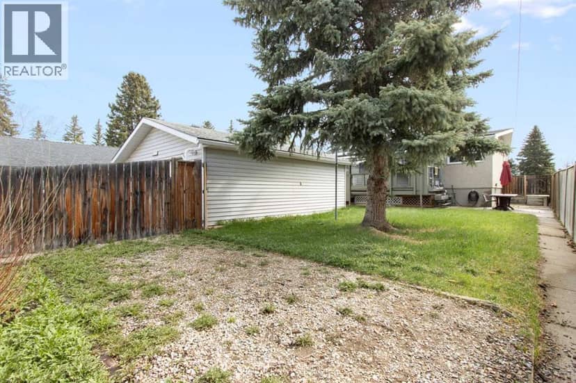 1622 Strathcona Street — photo 27 of 32