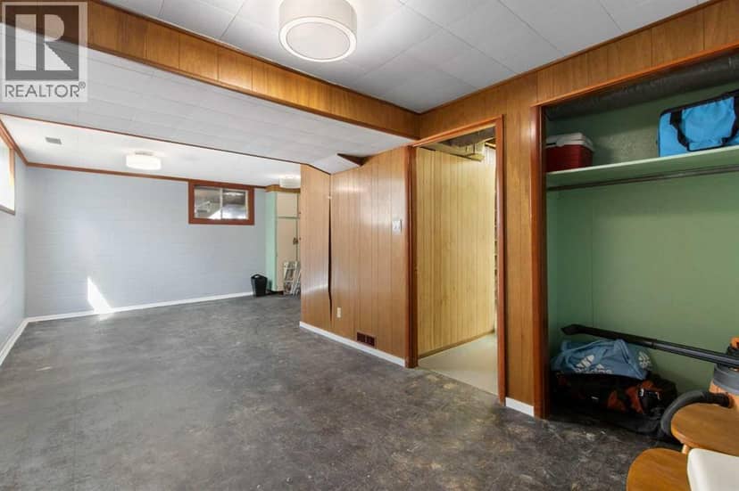 1622 Strathcona Street — photo 19 of 32