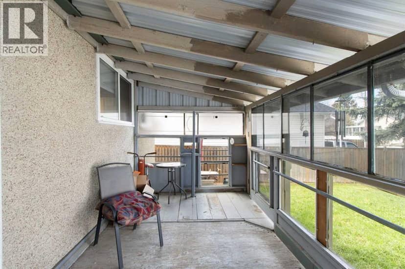 1622 Strathcona Street — photo 30 of 32