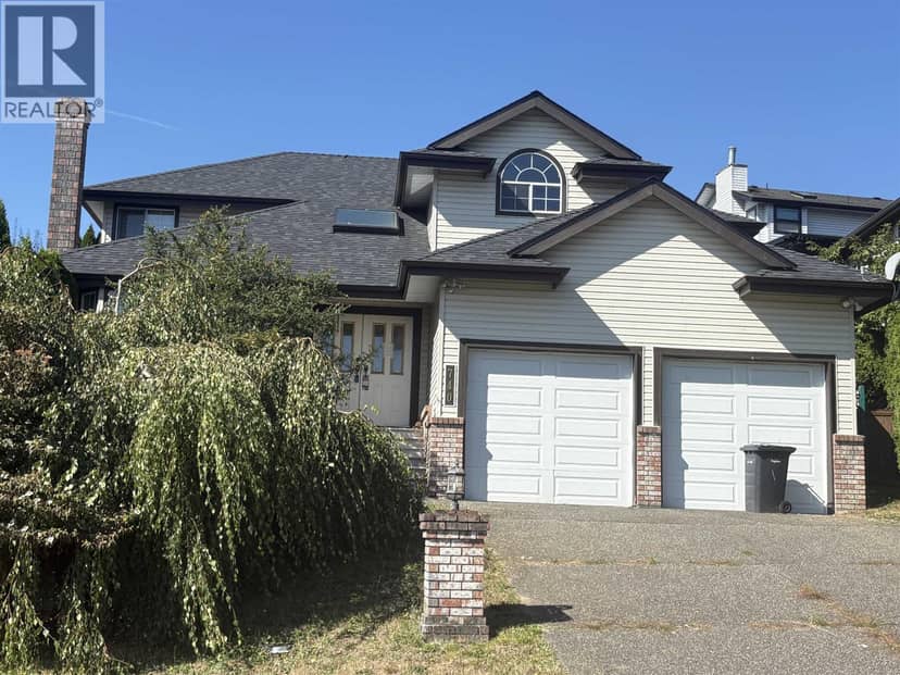 740 CLEARWATER WAY, Coquitlam, photo 2