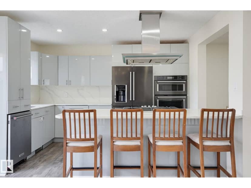 17 Vista — photo 10 of 37