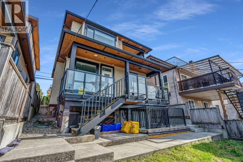 175 DELTA AVENUE, Burnaby, photo 2