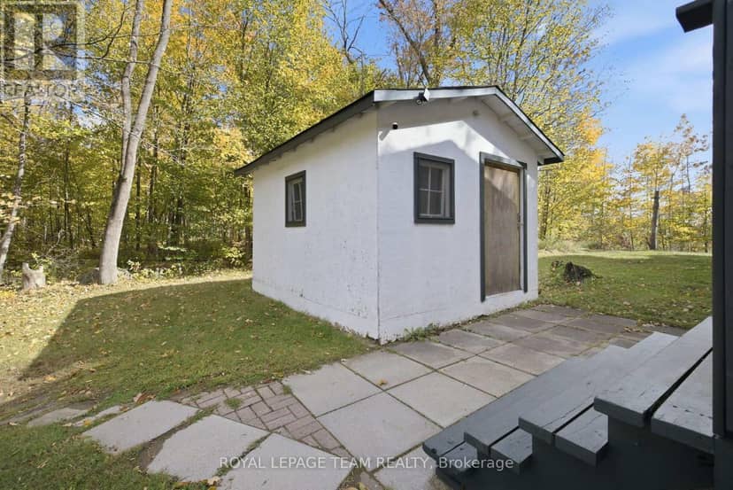 4775 Calabogie Road — photo 10 of 40