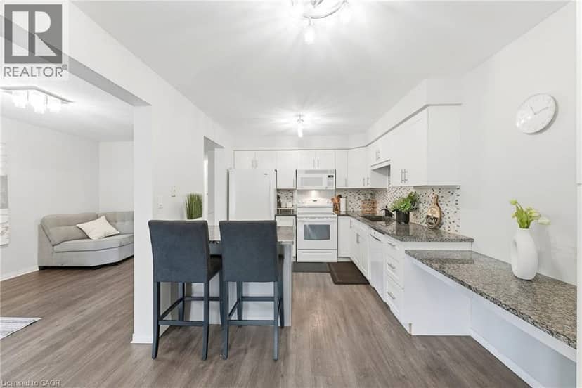 283 FENNEL Street — photo 17 of 40