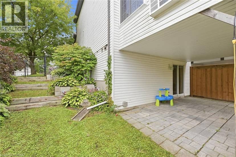 283 FENNEL Street — photo 33 of 40