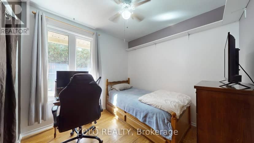 26 Cardwell Street — photo 32 of 40