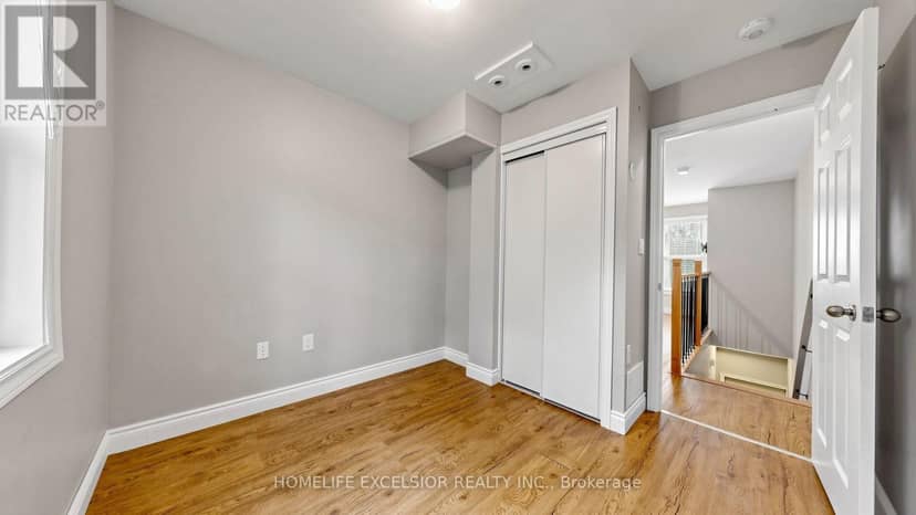 250 Shuter Street — photo 26 of 40