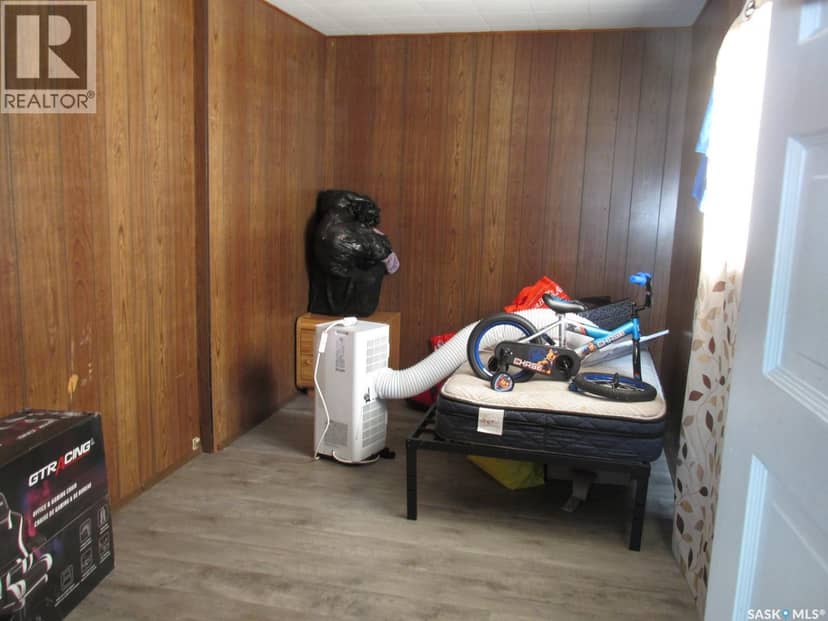 303 2nd STREET W — photo 11 of 20