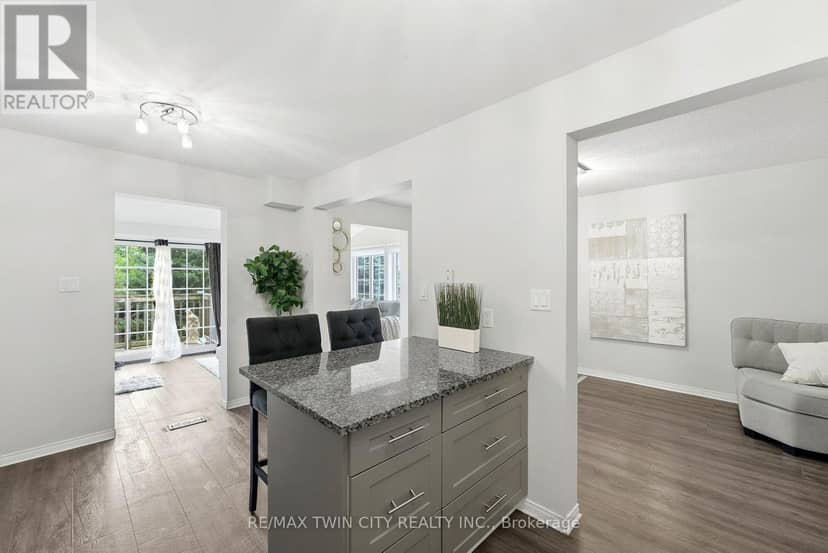 283 Fennel Street — photo 17 of 39
