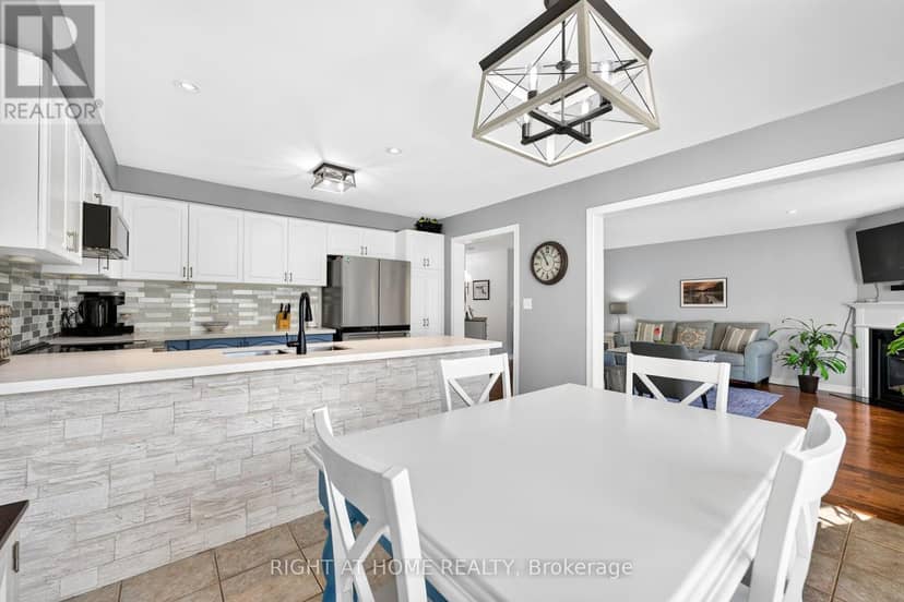 54 Vinifera Drive — photo 10 of 40