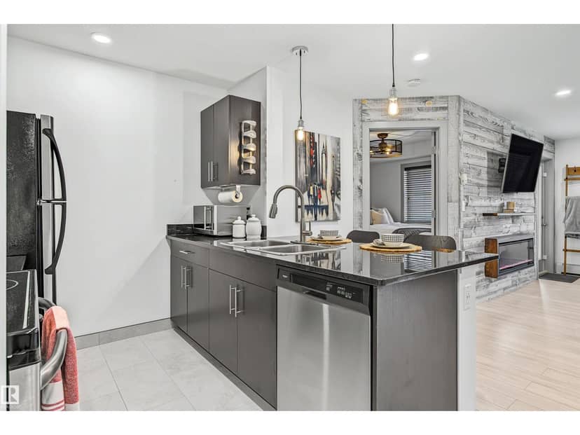 #204 530 Watt Bv SW — photo 12 of 40