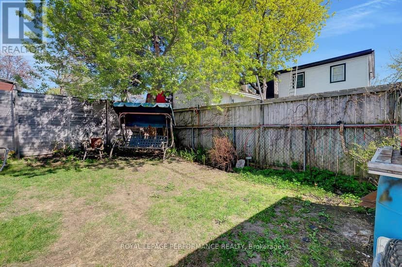 228 Carillon Street — photo 20 of 22