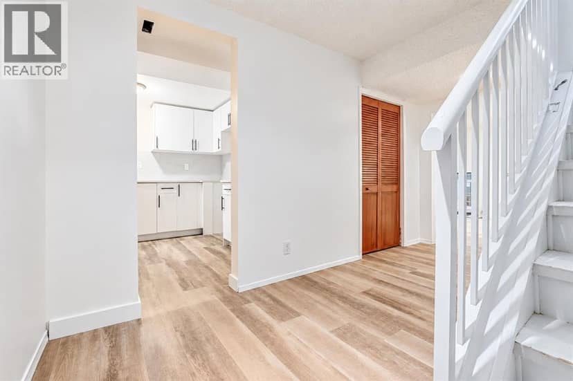 3131 Dover Crescent SE — photo 18 of 25