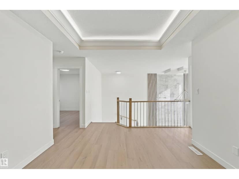 3824 39 St — photo 26 of 40