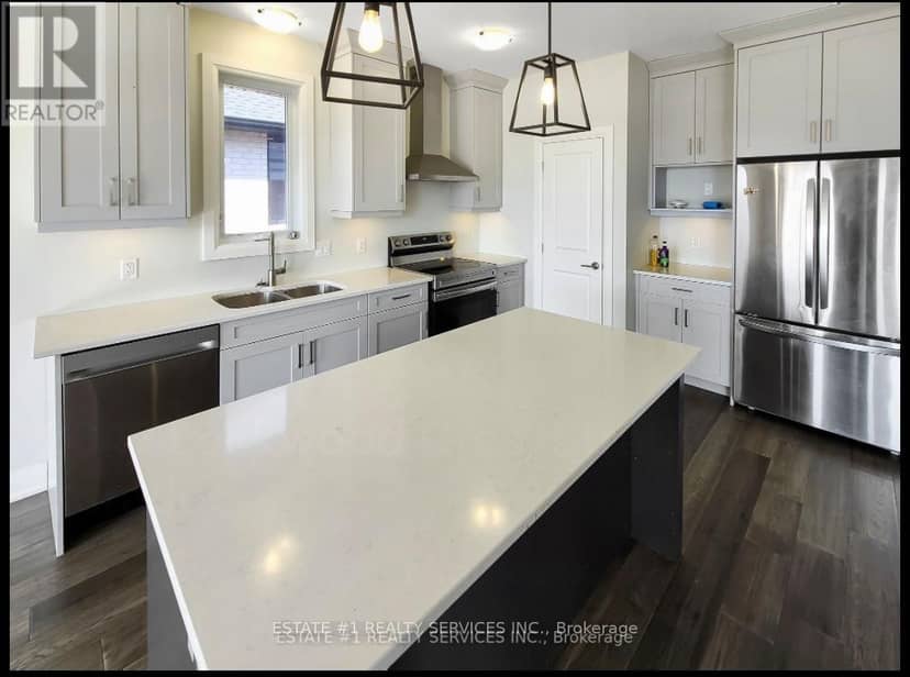 2047 Lockwood Crescent — photo 17 of 40