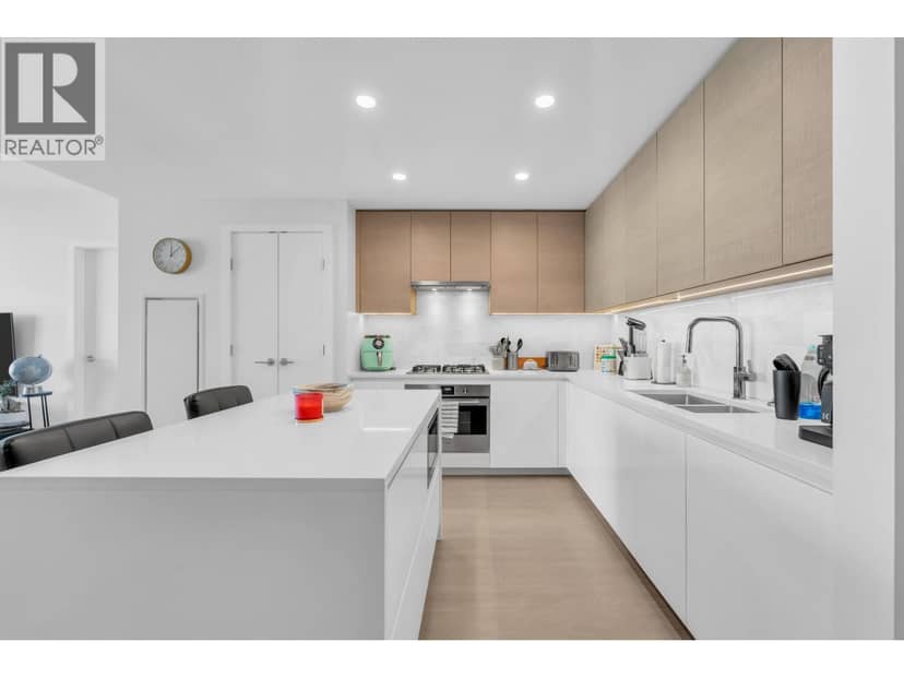 2506 4168 LOUGHEED HIGHWAY, Burnaby, photo 3