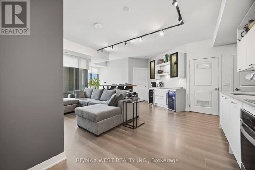 312 - 120 Eagle Rock Way — photo 10 of 40