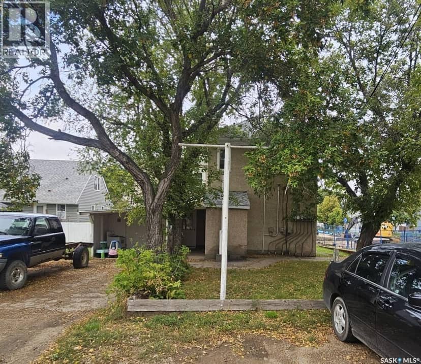 79 Lillooet STREET E — photo 10 of 11