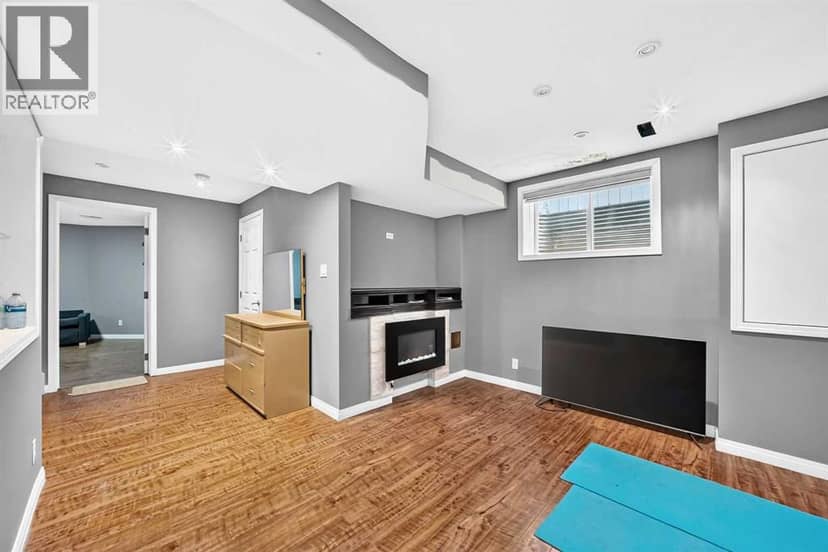 197 Tarington Close NE — photo 33 of 40