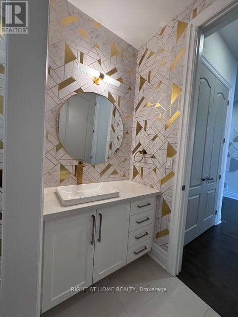 21 Casavant Court — photo 5 of 40