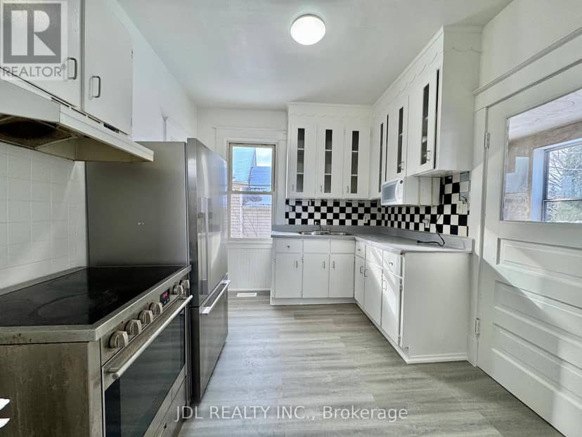 6269 Ash Street — photo 3 of 20