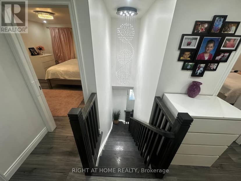 71 Sandrift Square — photo 18 of 40