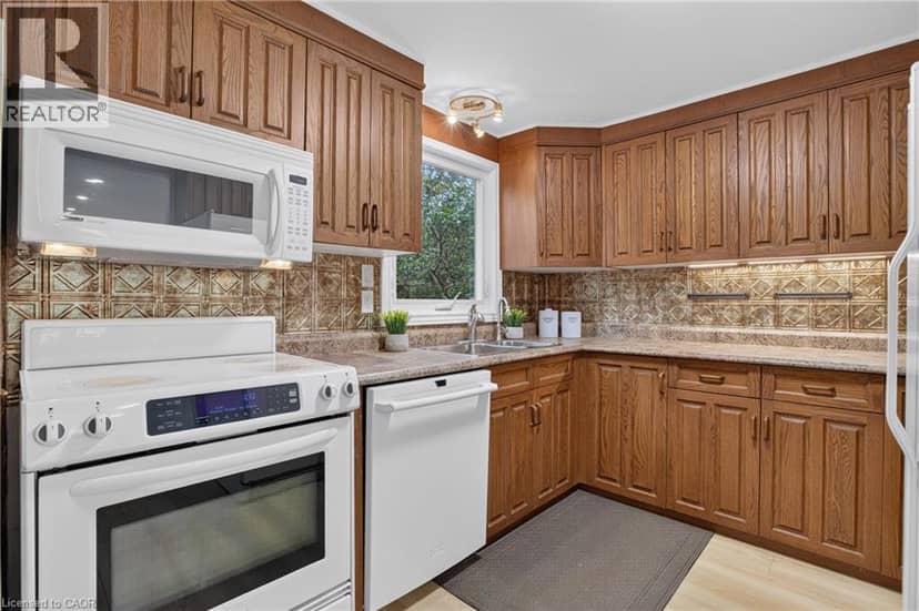 344 DRIFTWOOD Drive — photo 18 of 40