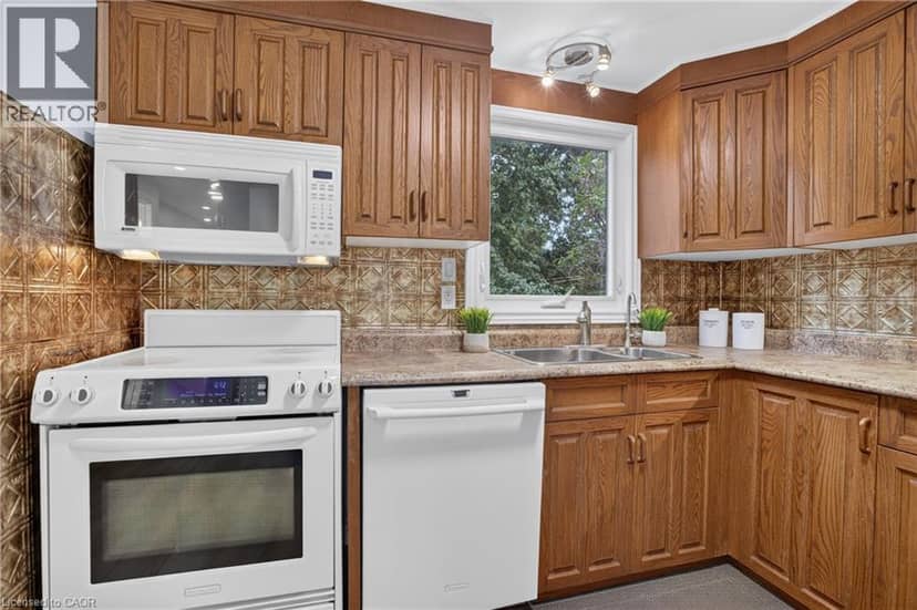 344 DRIFTWOOD Drive — photo 20 of 40