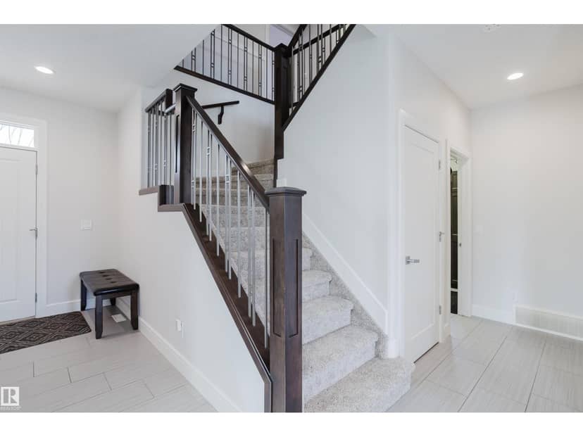 1 Eastview St — photo 30 of 40