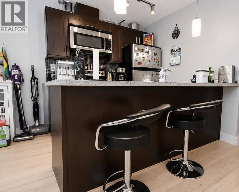 205 5488 CECIL STREET, Vancouver, photo 8