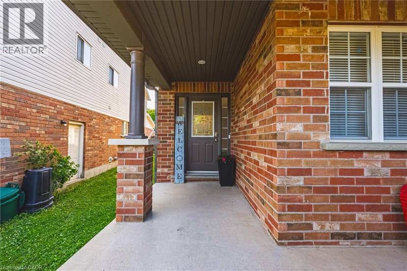140 COUNTRY CLUB Drive — photo 3 of 40