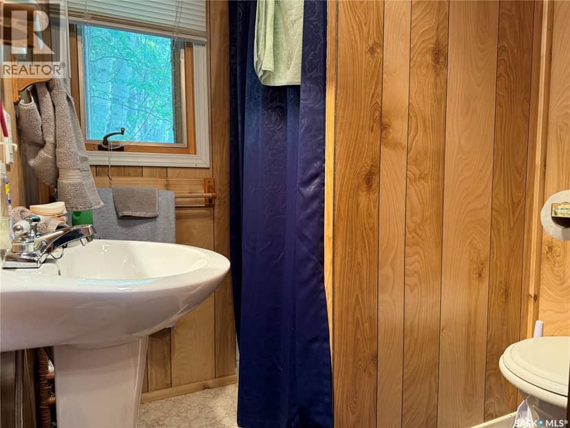 404 Northshore DRIVE — photo 10 of 26