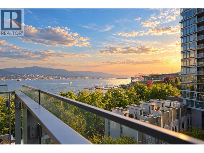 803 1281 W Cordova Street, Vancouver, photo 2