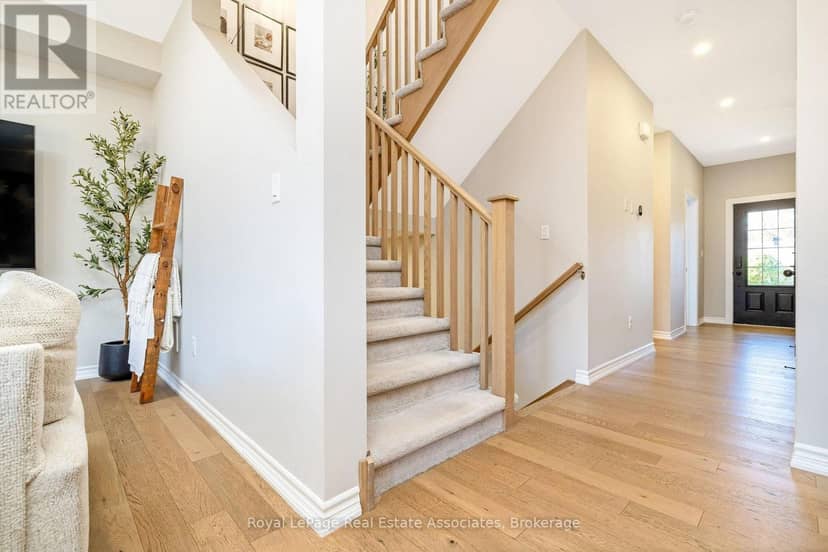 10 - 19 Braida Lane, Halton Hills, photo 5