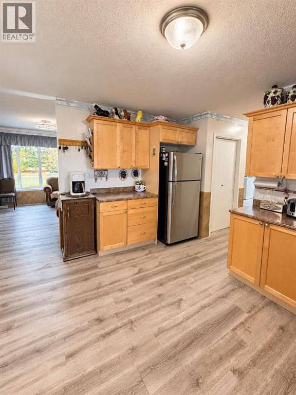 514 2 Street N, Vauxhall, photo 8