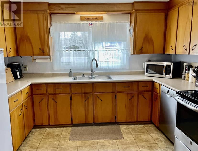 10 Brodie Avenue — photo 10 of 32