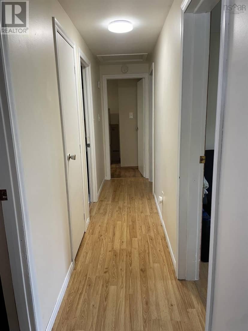 10 Brodie Avenue — photo 20 of 32