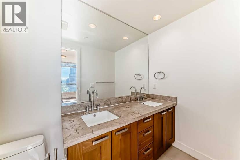 1126, 222 Riverfront Avenue SW — photo 24 of 40