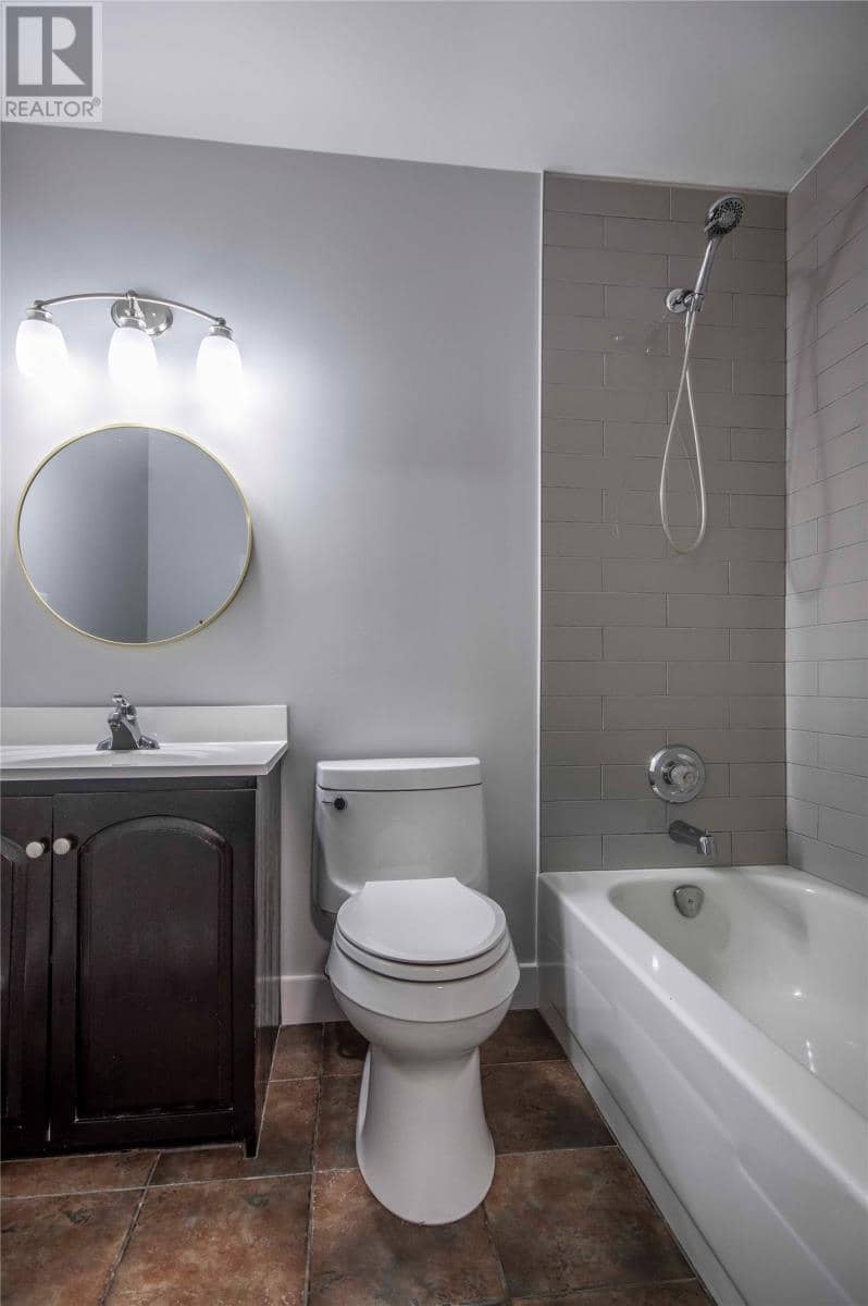 16 Woodford Drive — photo 18 of 22