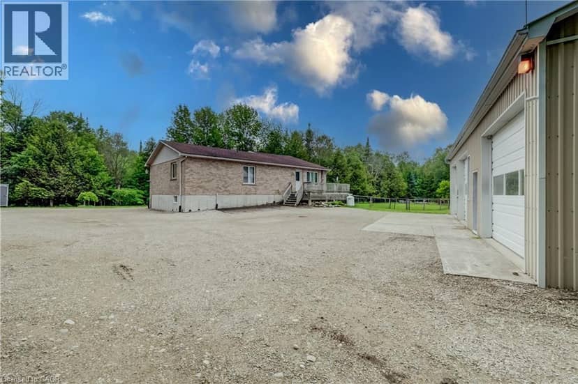 7298 Sideroad 8 W — photo 40 of 40