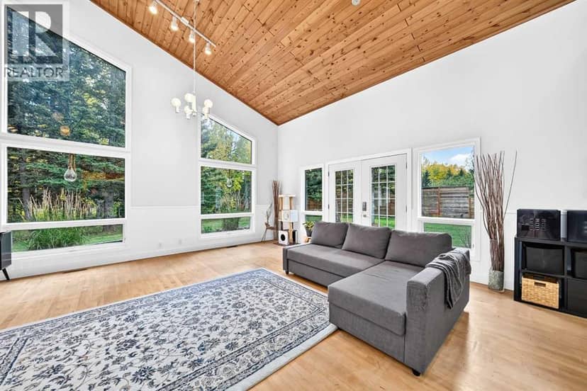 16 Mountain View Park, Bragg Creek, photo 4